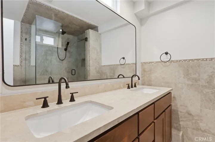 Bathroom #2 Primary ensuite