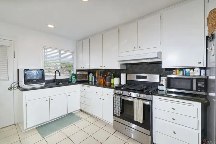 712 S Myers A, Oceanside, California 92054