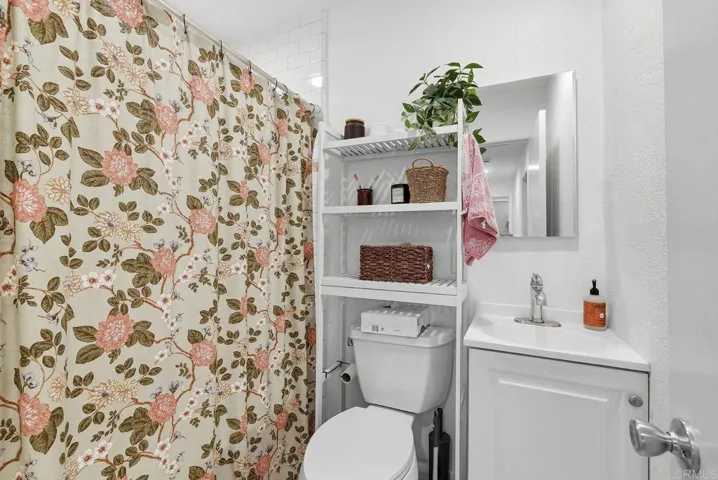 712 S Myers A, Oceanside, California 92054