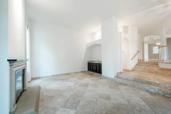5105 Renaissance Ave A, San Diego, California 92122
