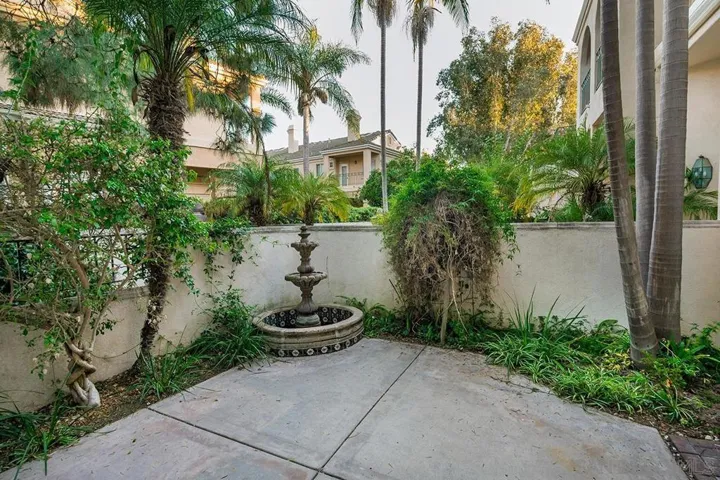 5105 Renaissance Ave A, San Diego, California 92122
