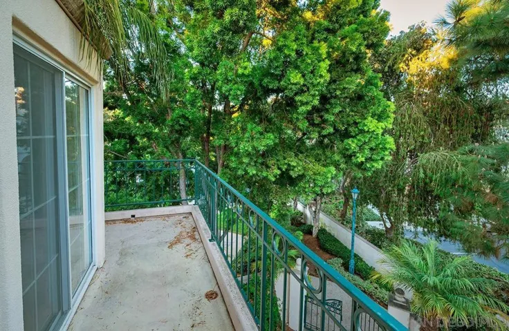 5105 Renaissance Ave A, San Diego, California 92122