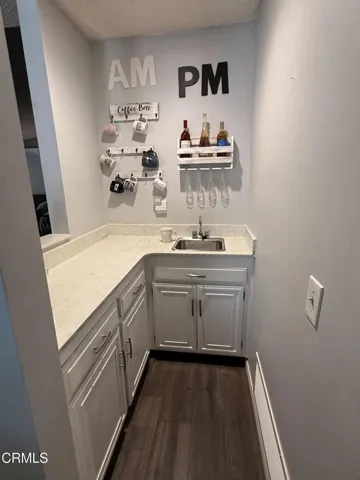 Kitchen Bar