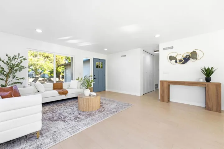 243 Moselle Court, San Jose, California 95119