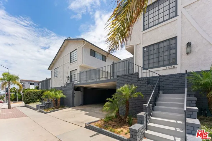 1456 Manhattan Beach Boulevard G, Manhattan Beach, California 90266
