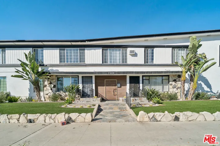 7209 Willoughby Avenue 10, Los Angeles, California 90046