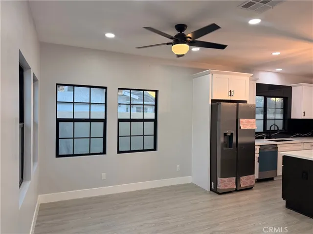 25109 1/2 Fourl Road, Newhall, California 91321