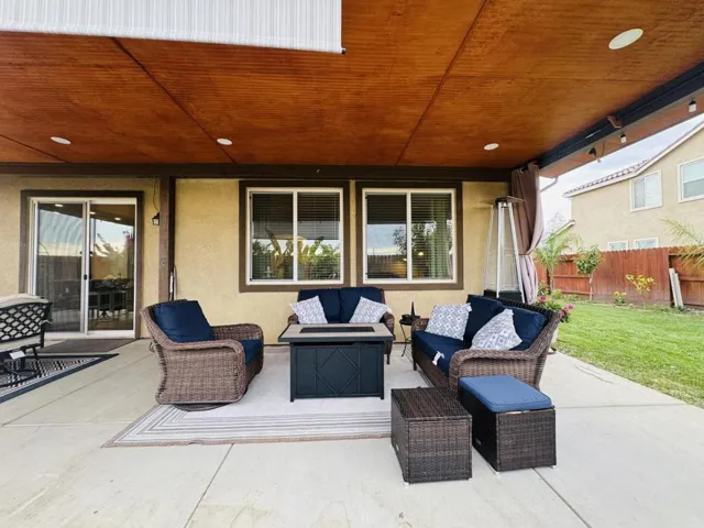 1952 Gus Villalta Drive, Los Banos, California 93635