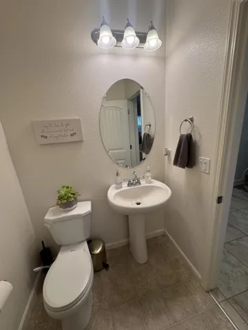 1952 Gus Villalta Drive, Los Banos, California 93635