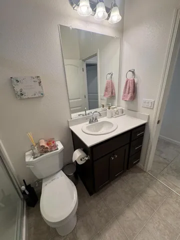 1952 Gus Villalta Drive, Los Banos, California 93635