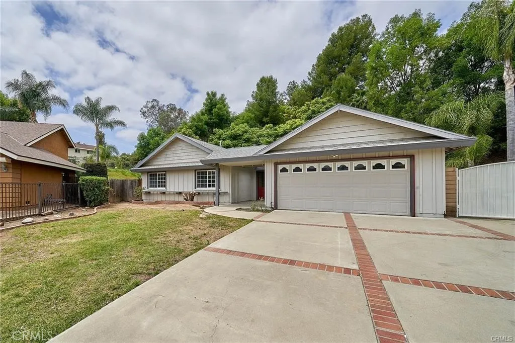 2235 Deepgrove