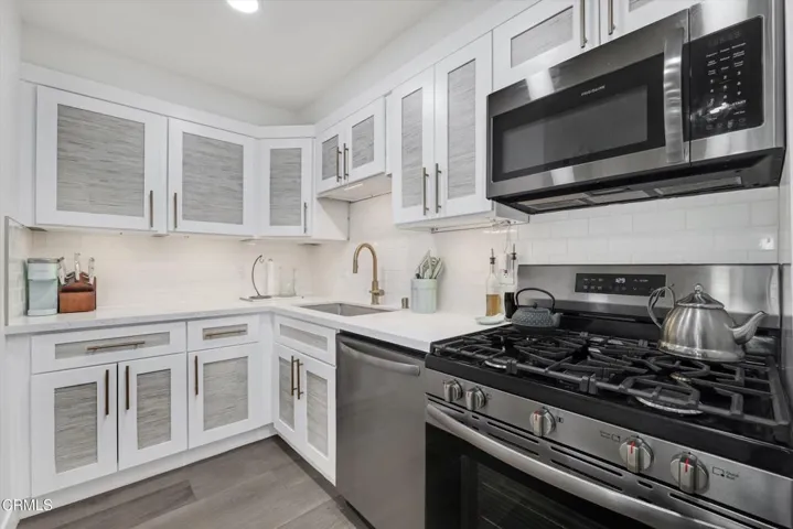 10-660 Sunfish Way-10