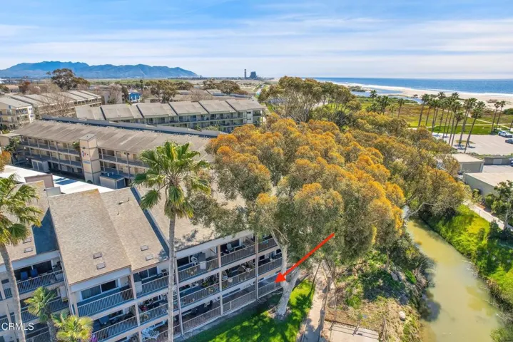 660 Sunfish Way-8 arrow