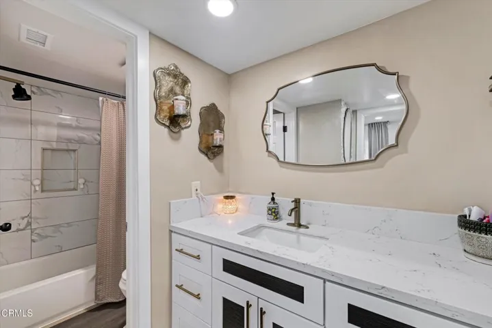 35-660 Sunfish Way-35
