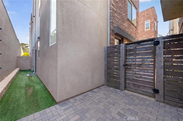 821 Brickyard, Costa Mesa, California 92627