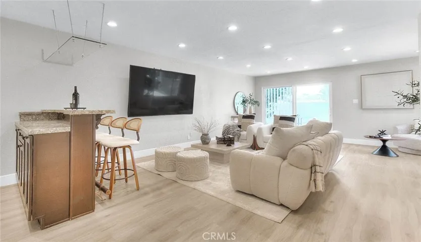 18223 Delano, Los Angeles, California 91335
