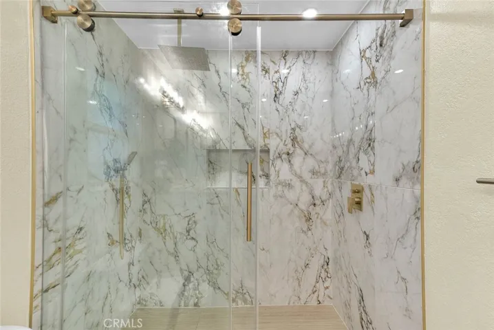 18223 Delano, Los Angeles, California 91335