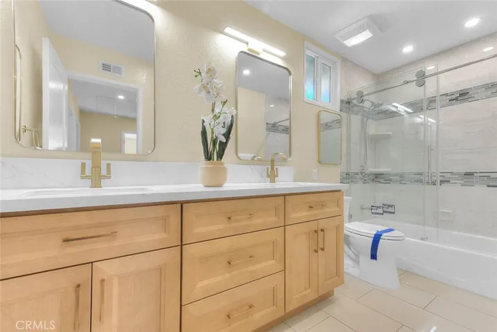 18223 Delano, Los Angeles, California 91335