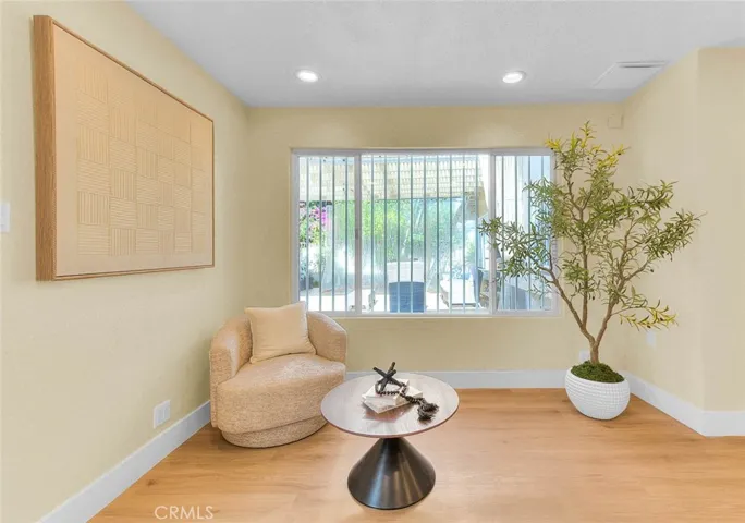 18223 Delano, Los Angeles, California 91335