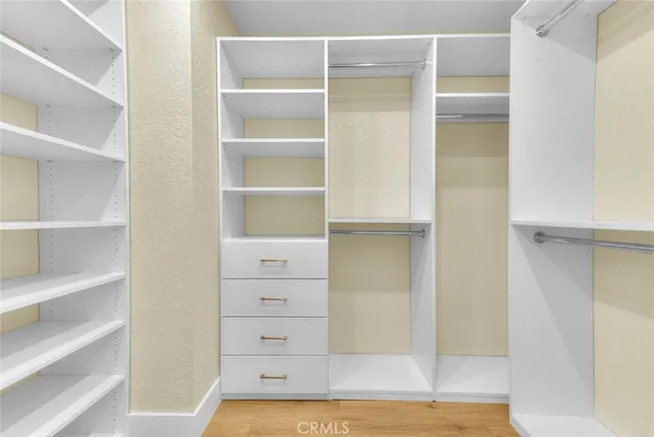 18223 Delano, Los Angeles, California 91335