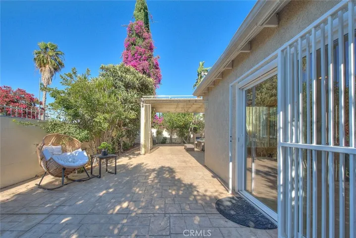 18223 Delano, Los Angeles, California 91335