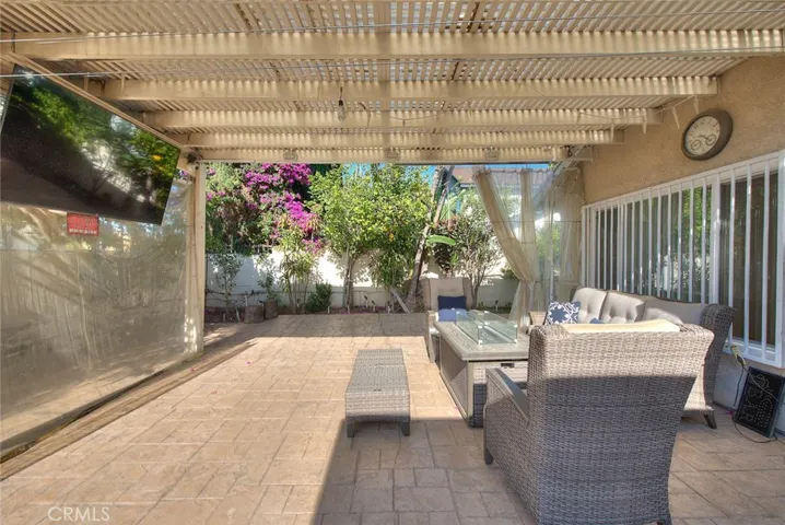 18223 Delano, Los Angeles, California 91335