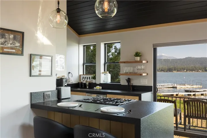39955 North Shore Drive, Fawnskin, California 92333