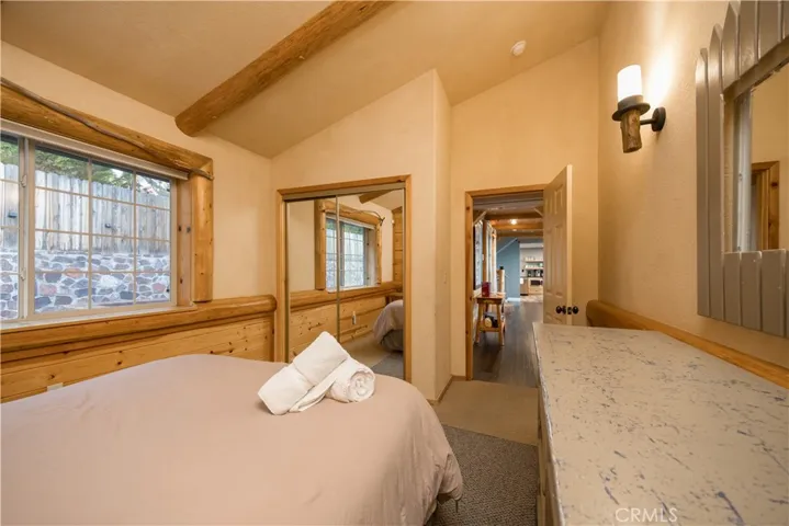 39955 North Shore Drive, Fawnskin, California 92333