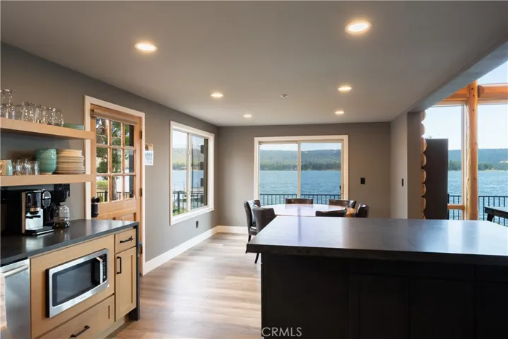 39955 North Shore Drive, Fawnskin, California 92333