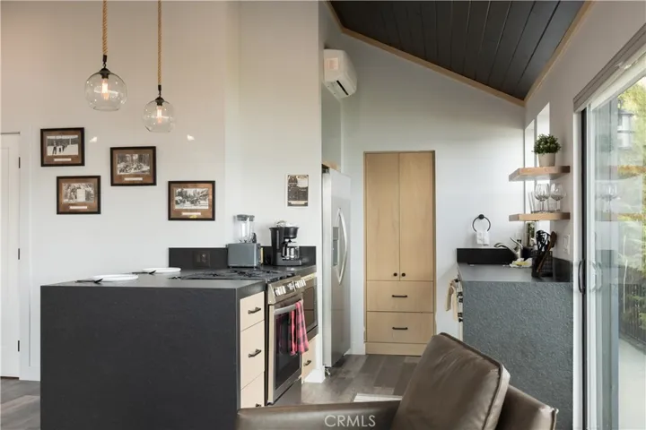 39955 North Shore Drive, Fawnskin, California 92333