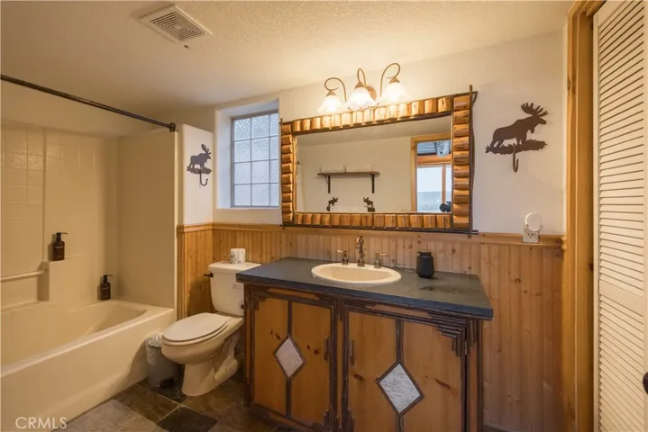 39955 North Shore Drive, Fawnskin, California 92333