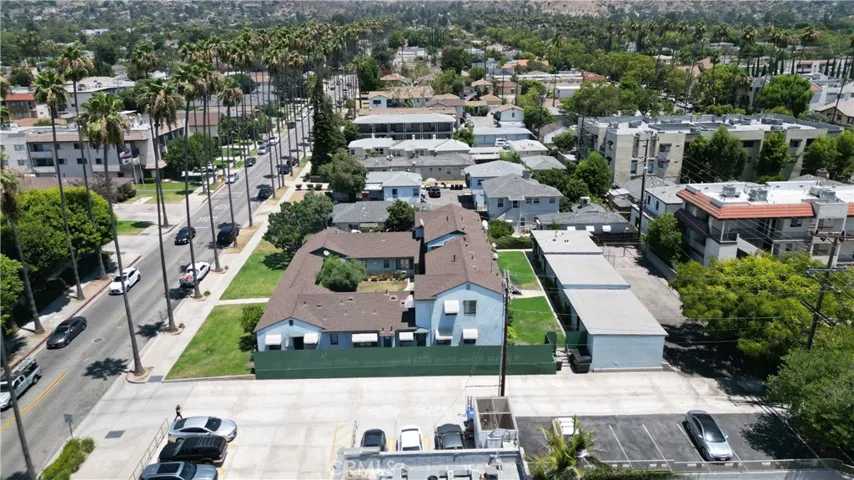 1118 Western Avenue, Glendale, California 91201