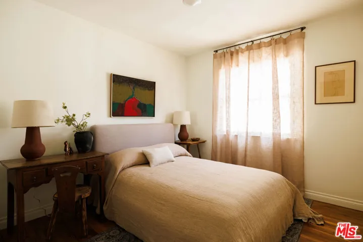 4330 Globe Avenue, Culver City, California 90230