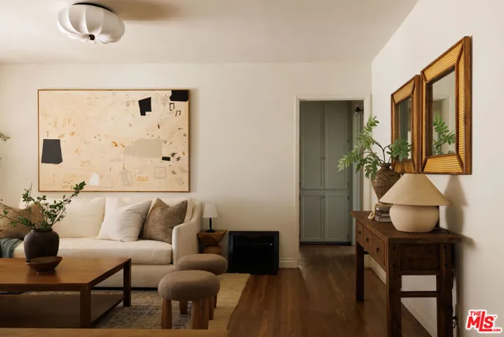 4330 Globe Avenue, Culver City, California 90230
