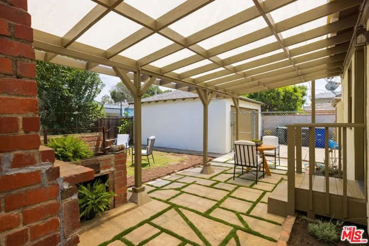 4330 Globe Avenue, Culver City, California 90230