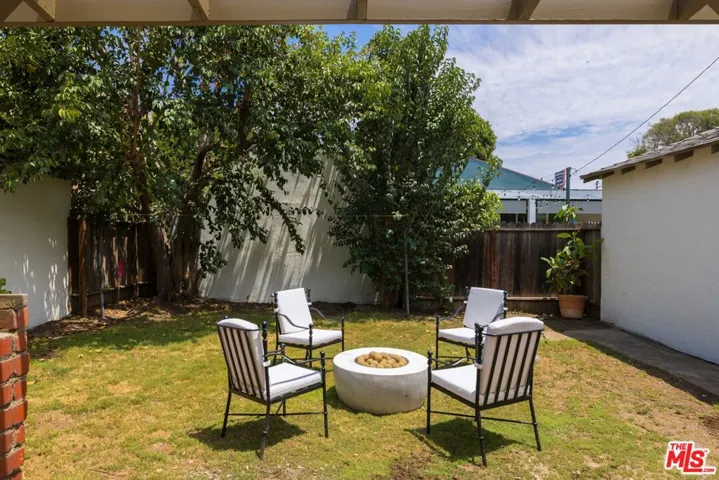 4330 Globe Avenue, Culver City, California 90230