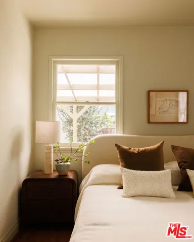 4330 Globe Avenue, Culver City, California 90230