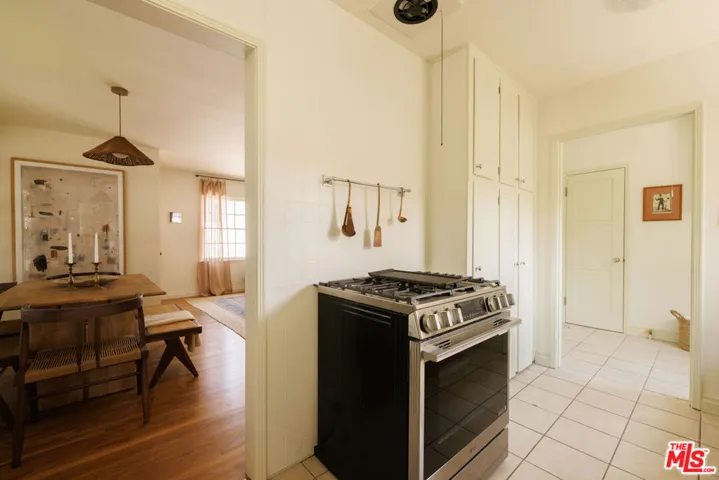 4330 Globe Avenue, Culver City, California 90230