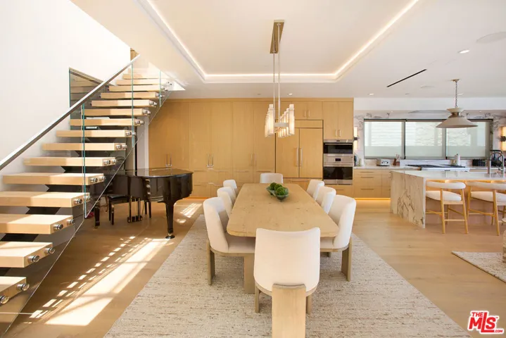 642 Via Lido Nord, Newport Beach, California 92663