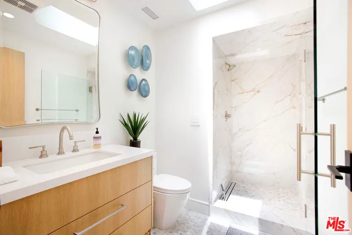 642 Via Lido Nord, Newport Beach, California 92663