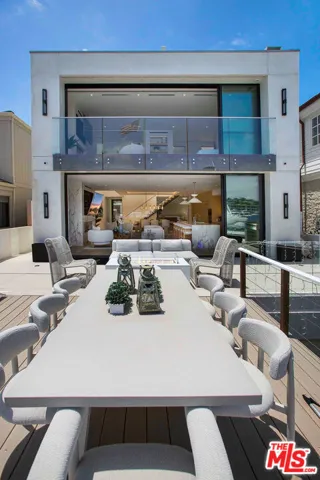 642 Via Lido Nord, Newport Beach, California 92663