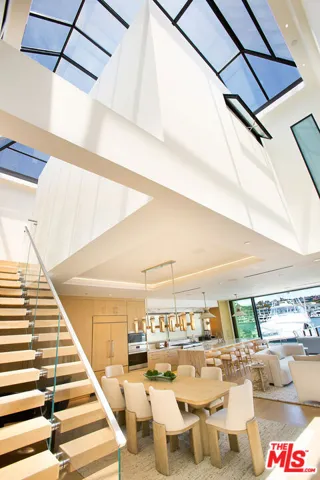642 Via Lido Nord, Newport Beach, California 92663