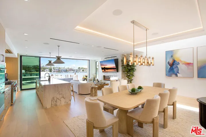 642 Via Lido Nord, Newport Beach, California 92663