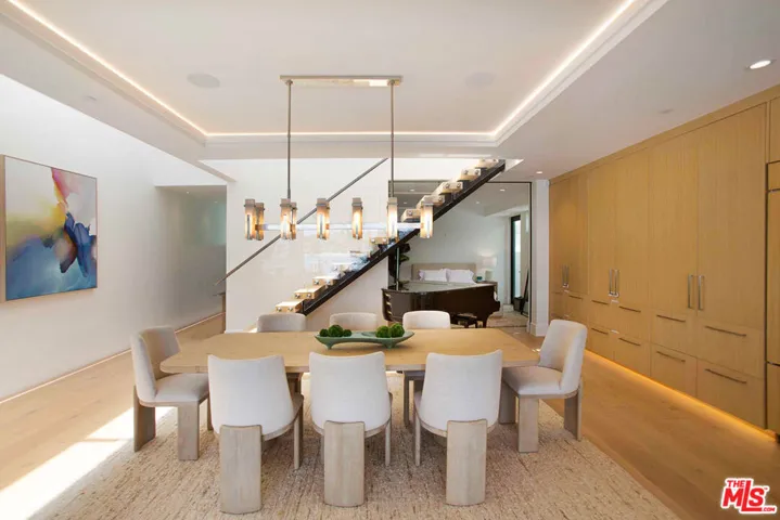 642 Via Lido Nord, Newport Beach, California 92663