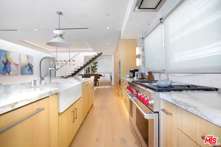 642 Via Lido Nord, Newport Beach, California 92663
