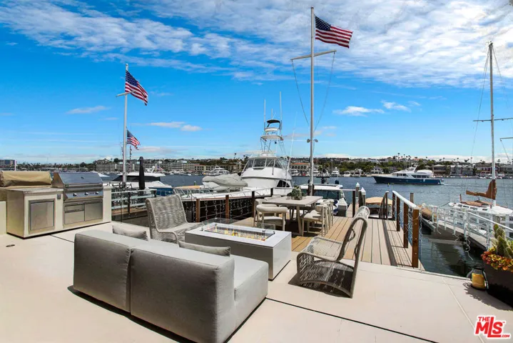 642 Via Lido Nord, Newport Beach, California 92663