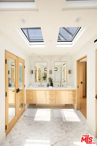 642 Via Lido Nord, Newport Beach, California 92663