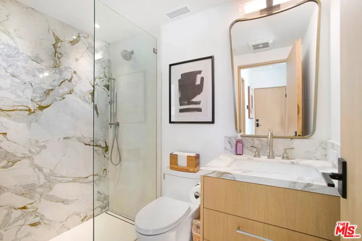 642 Via Lido Nord, Newport Beach, California 92663