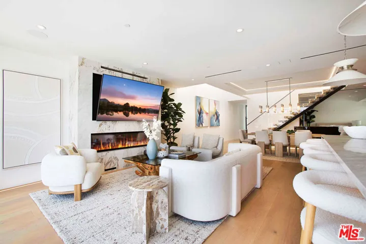 642 Via Lido Nord, Newport Beach, California 92663