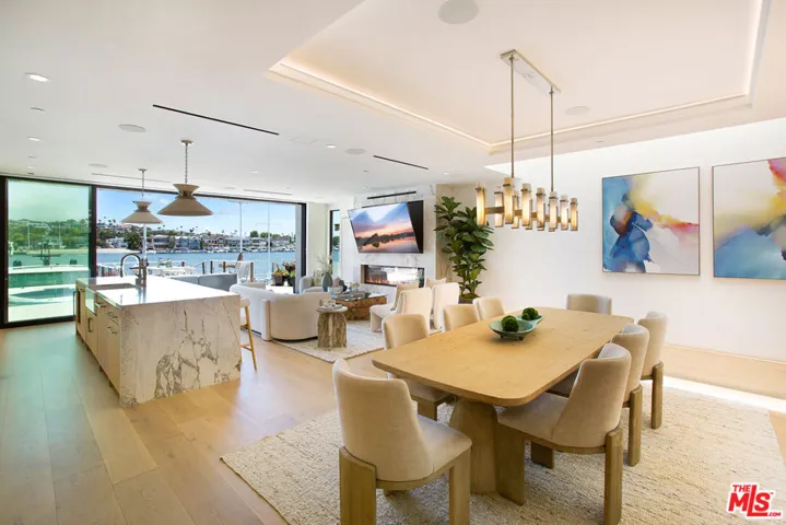 642 Via Lido Nord, Newport Beach, California 92663